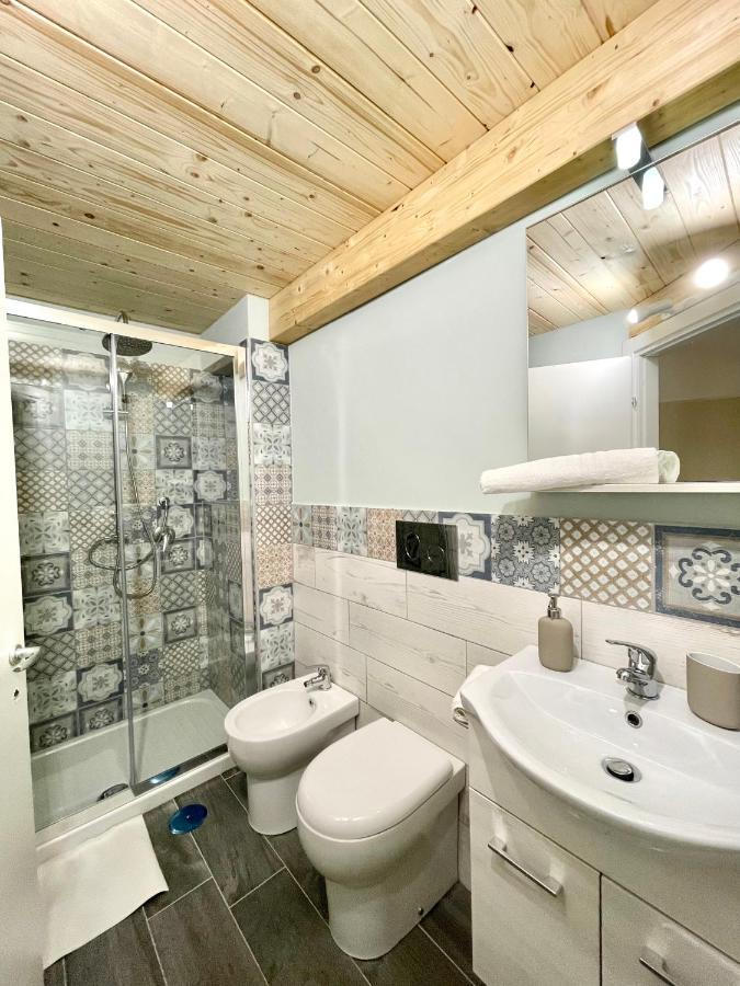 Loft Munira Apartment เนเปิลส์ ภายนอก รูปภาพ
