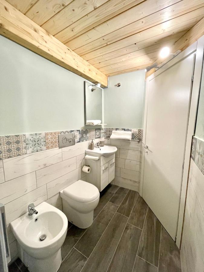 Loft Munira Apartment เนเปิลส์ ภายนอก รูปภาพ