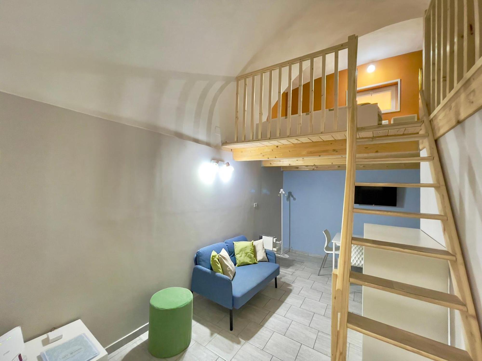 Loft Munira Apartment เนเปิลส์ ภายนอก รูปภาพ