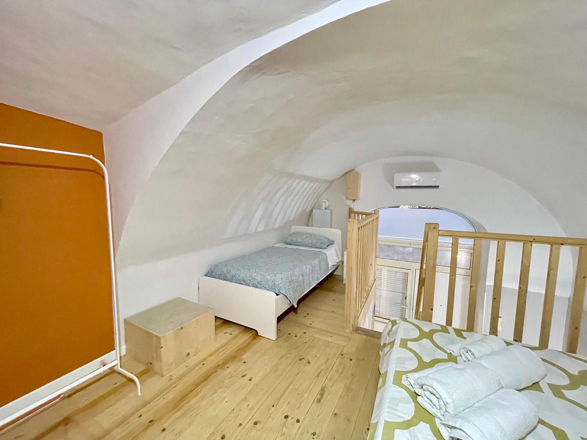 Loft Munira Apartment เนเปิลส์ ภายนอก รูปภาพ