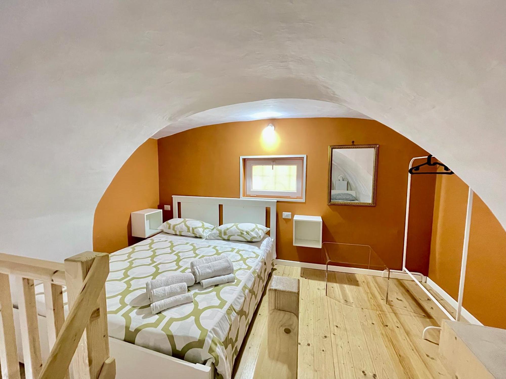Loft Munira Apartment เนเปิลส์ ภายนอก รูปภาพ