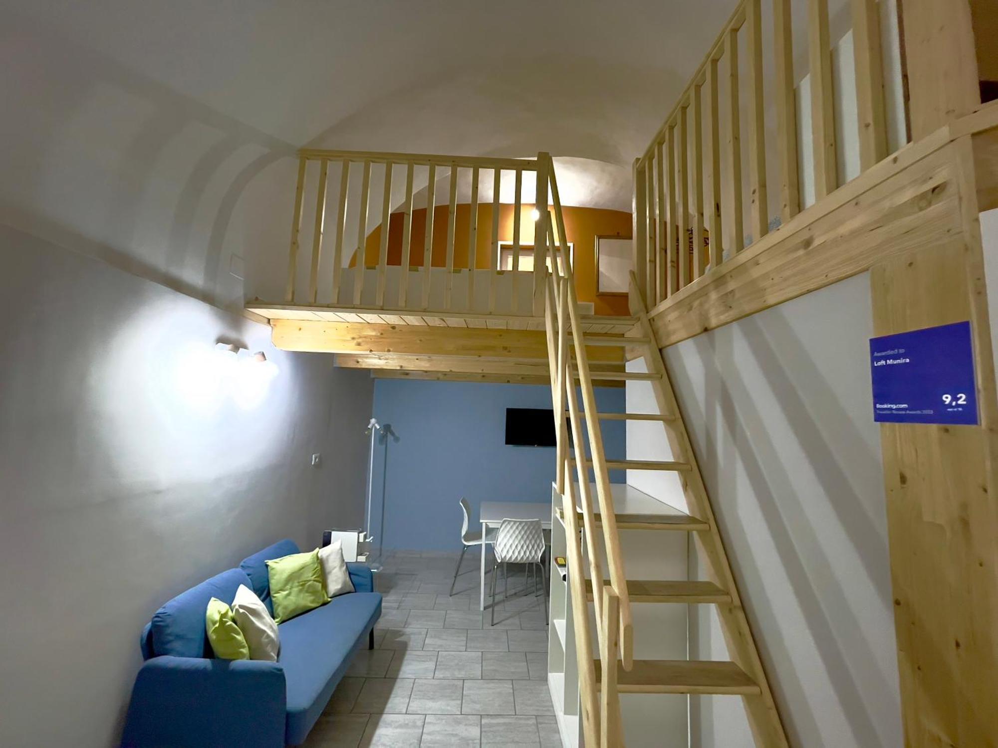 Loft Munira Apartment เนเปิลส์ ภายนอก รูปภาพ