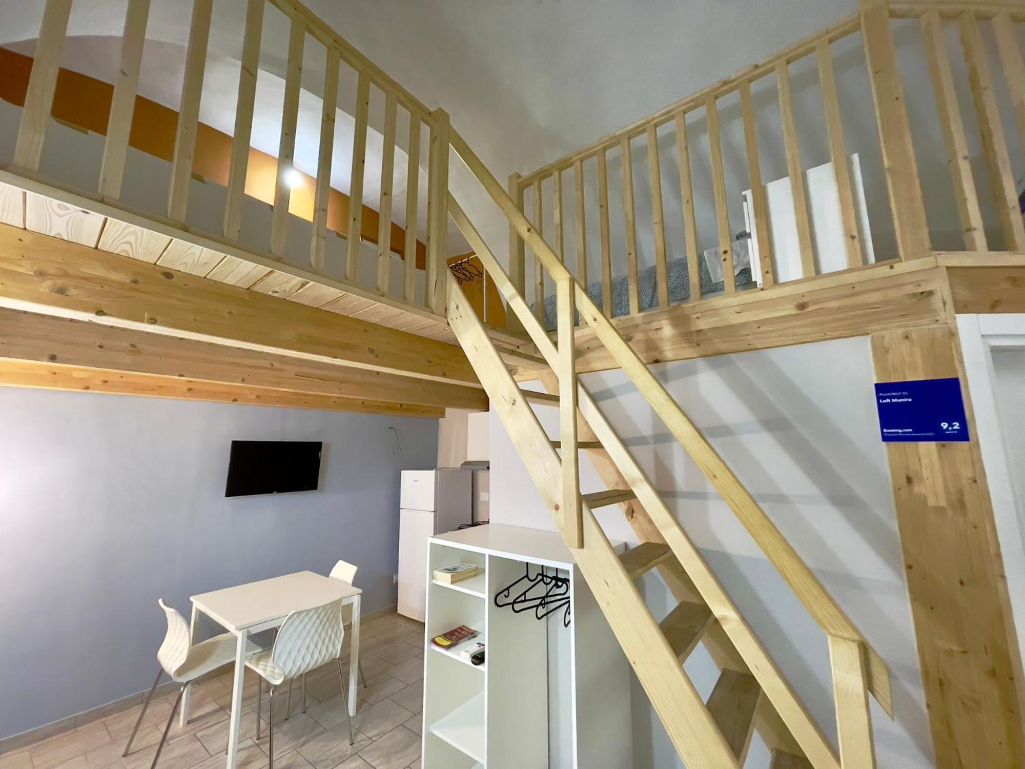 Loft Munira Apartment เนเปิลส์ ภายนอก รูปภาพ